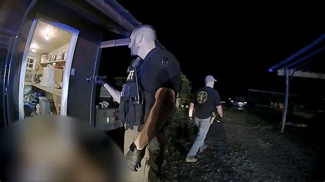 paul murdaugh crime scene photo|GRAPHIC: Bodycam footage shows crime scene。